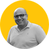 Portrait de Naeem Adibi, cofondateur et président d'Ailoop